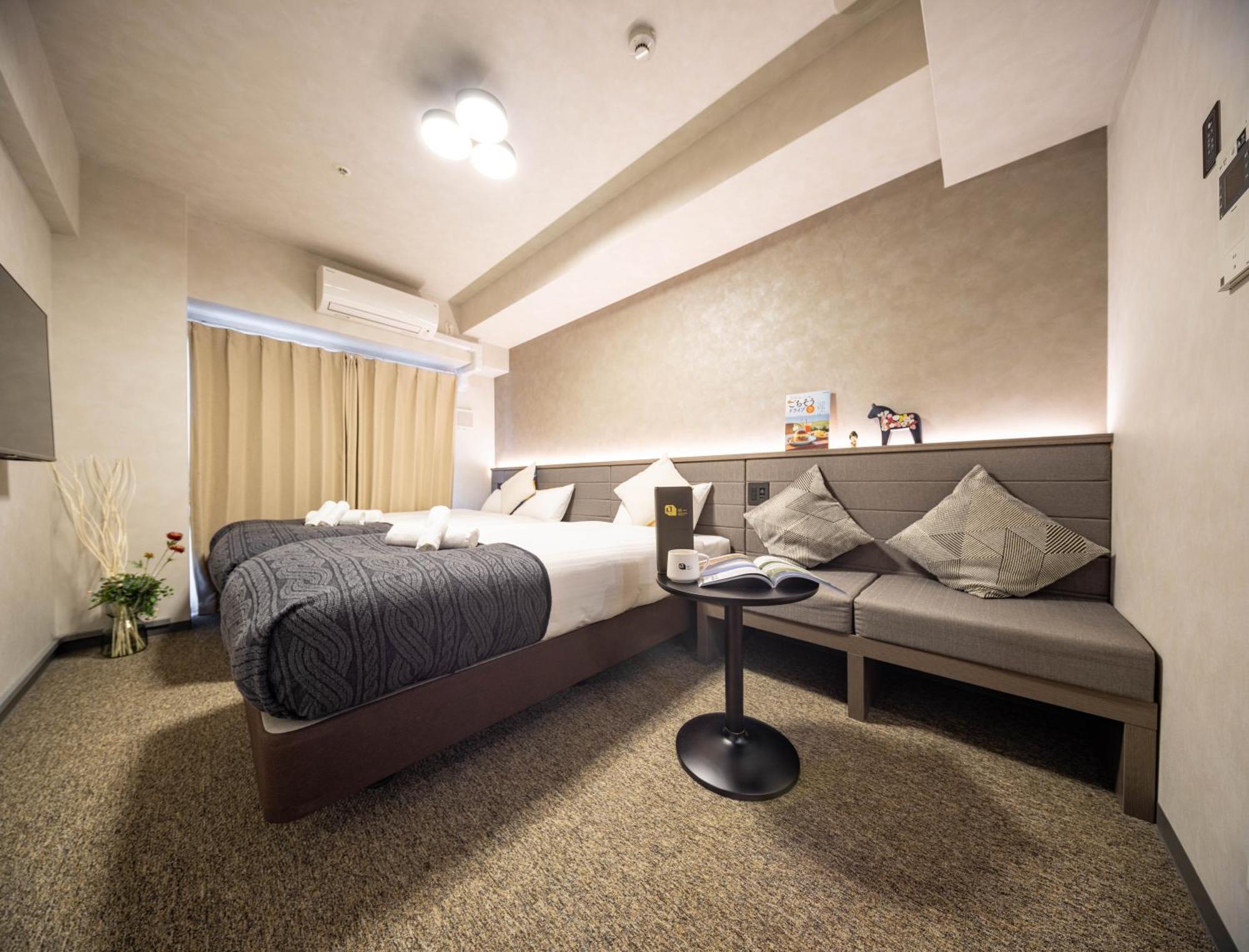 Apartment Hotel 11 Shinsaibashi 2 Osaka Bagian luar foto